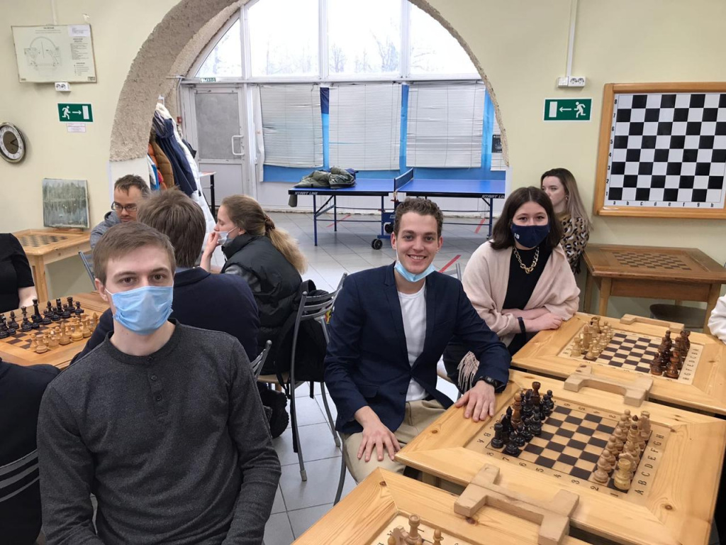 Студенты МБИ имени Анатолия Собчака на соревнованиях по шахматам